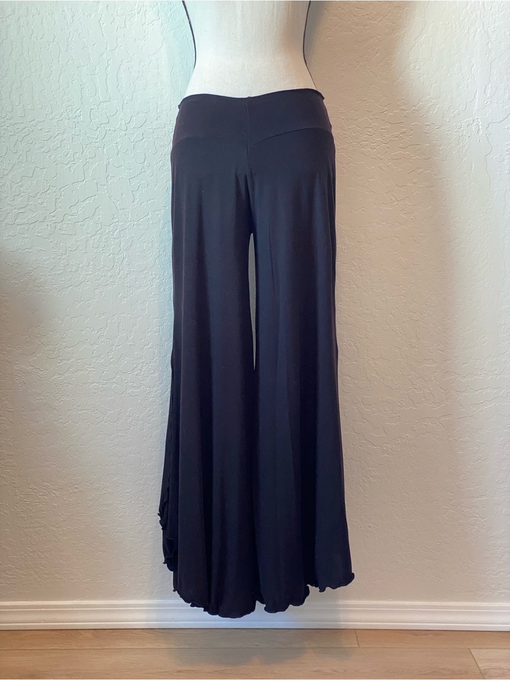 Autumn Teneyl Black Dione Flared Palazzo Pants